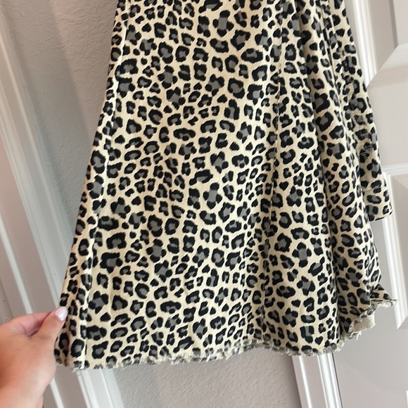 Leopard Flare Jeans w Elastic Waist band - Picture 6 of 6